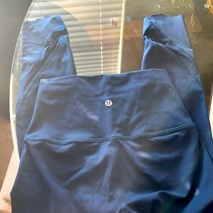 Wunder under scalloped hem 23”